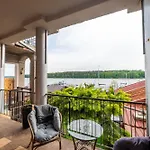 Z Tarasem Na Jezioro, Alloggio in famiglia Mikołajki