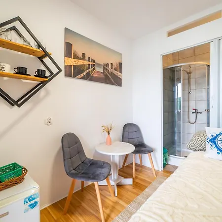 Privat bolig Z Tarasem Na Jezioro,