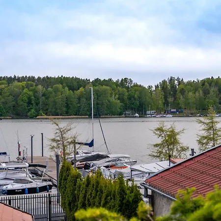 Z Tarasem Na Jezioro, Privat bolig *