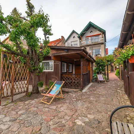 Z Tarasem Na Jezioro, Privat bolig Mikołajki