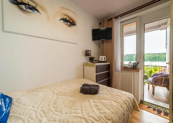 Z Tarasem Na Jezioro, Homestay *